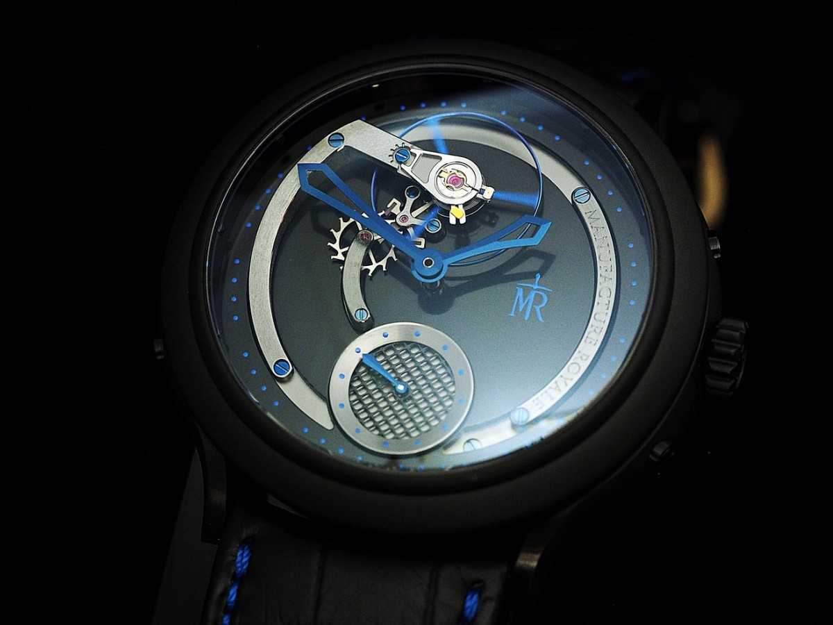 Manufacture Royale Voltaire Black Feather