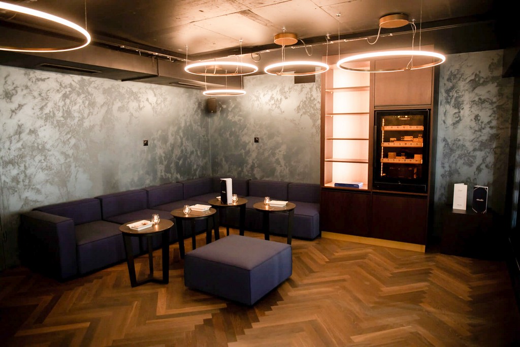 Atlantis Bar, Pfäffikon (Zurich Canton)