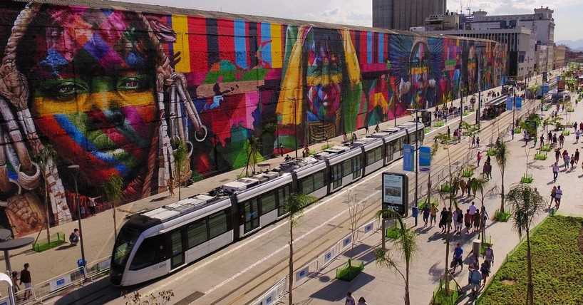 The world's largest mural, stretching 190 meters along Olympic Boulevard in Rio de Janeiro. Photo: Shutterstock
