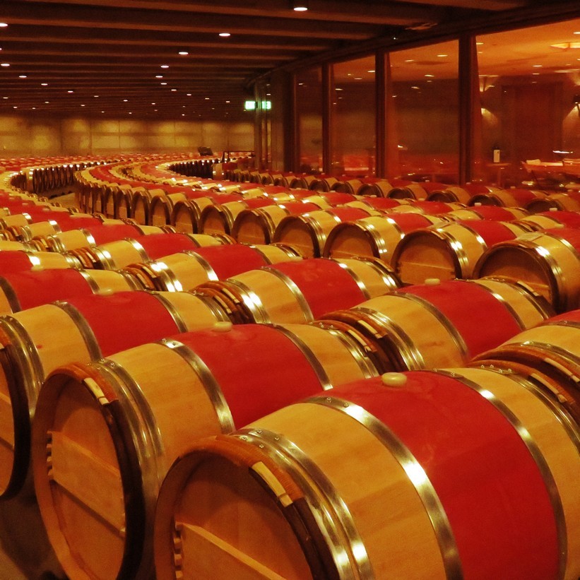 Opus One, California, USA – Wine barrels are stored in a circular arrangement, a cellar design inspired by Bordeaux.