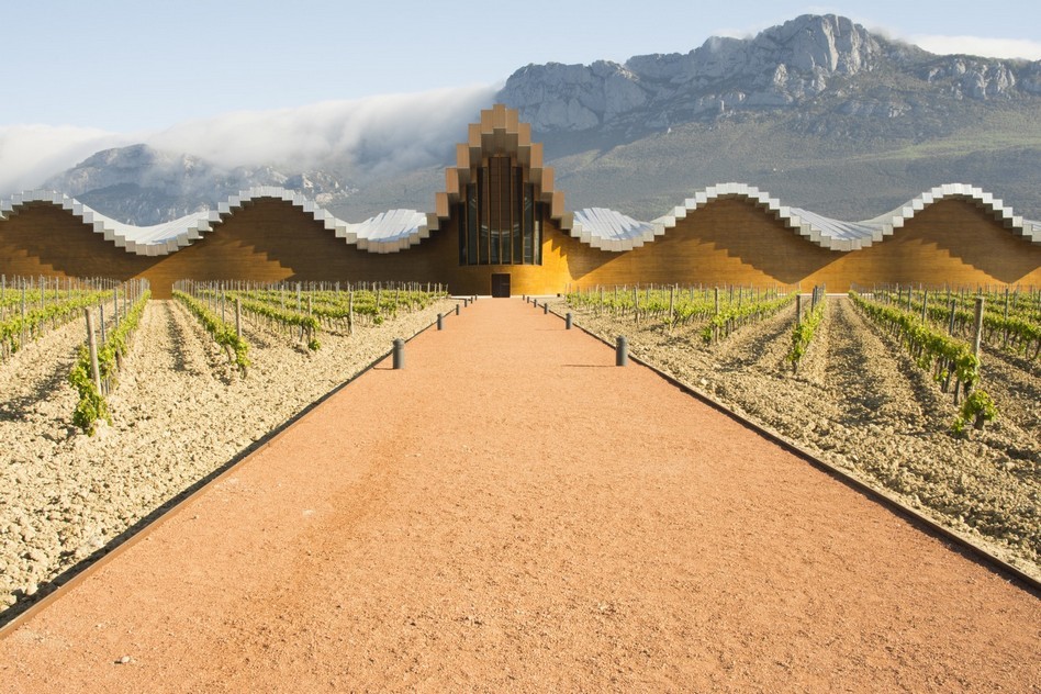 The winery: Bodegas Ysios, Rioja Alavesa, Spain Photo: Depositphotos