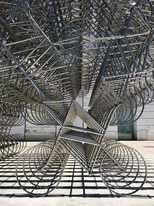 Large-scale installation “Forever Bicycles” by Chinese artist Ai Weiwei, constructed from hundreds and, in some versions, thousands of bicycles. Photo: Shutterstock
