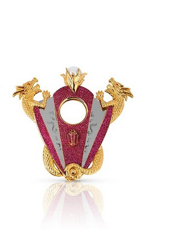 Xikar Xi Dueling Dragons Chasing Flaming Pearl. Photography: Quality Importers Trading Co.